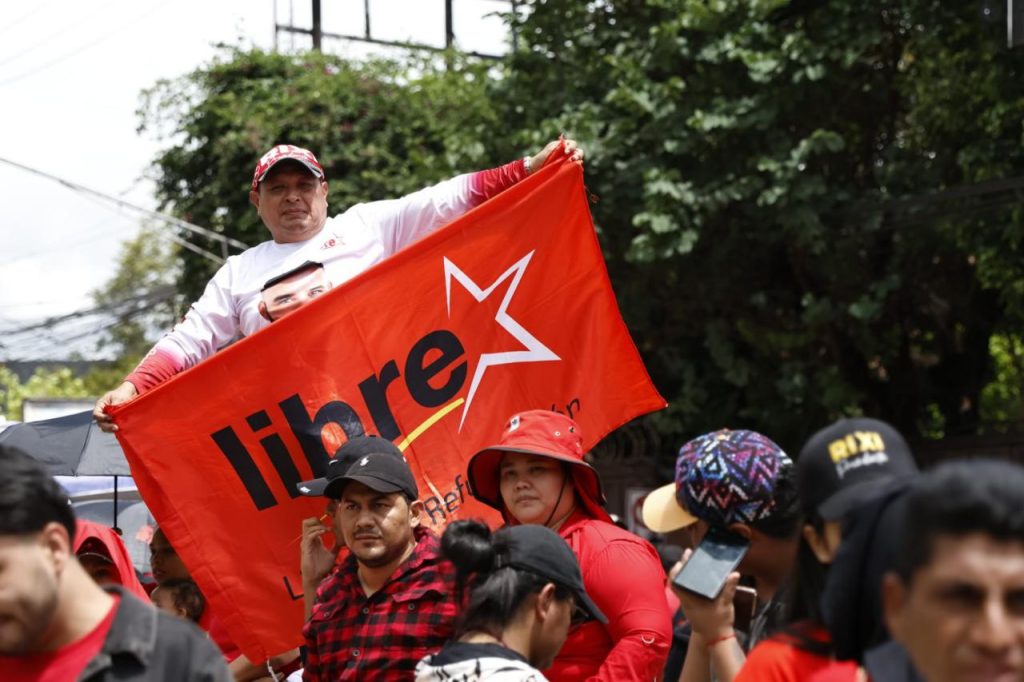 Partido LIBRE enfrenta tres escándalos previo a las elecciones de noviembre