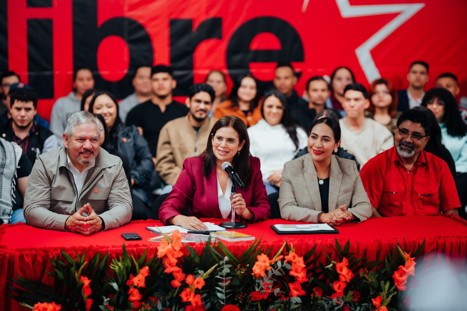 Encuestas actualizadas muestran a LIBRE perdiendo frente a la oposición en Honduras