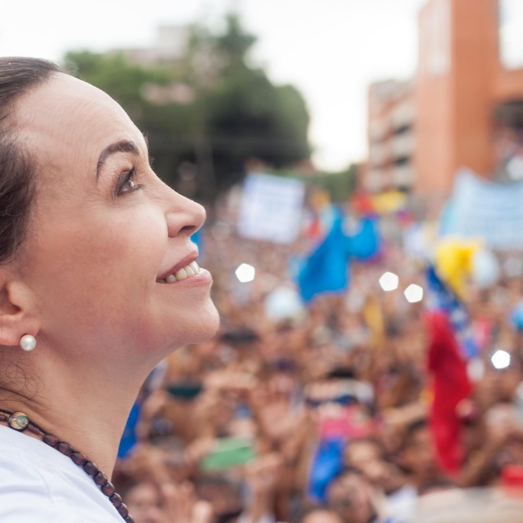 Conflicto Político en Honduras: Zelaya y LIBRE por Nobel a María Corina Machado