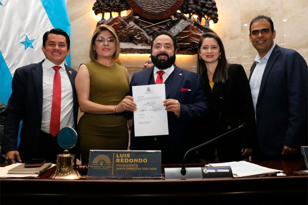 Comisión Permanente: Fuente de Tensión en el Congreso Hondureño
